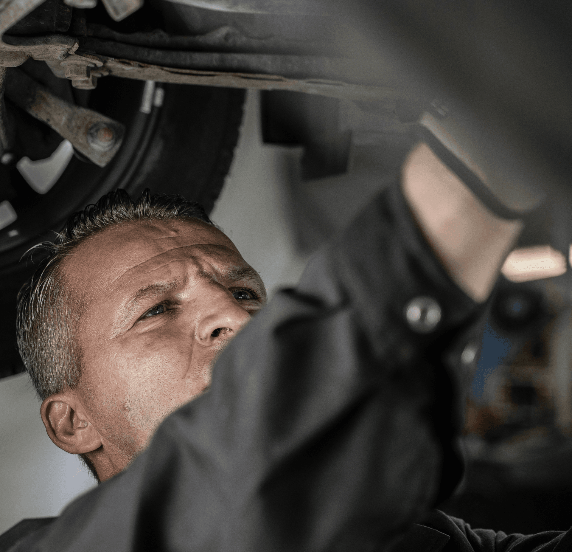 A mechanic working man